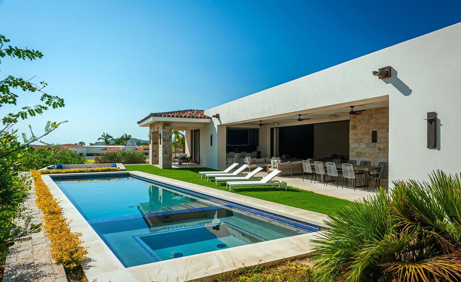 Palmilla Estates 58 pool and outdoor living area